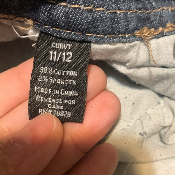 Rue 21 Distressed Jeans size 11/12 c boyfriend style Preloved in EUC - Picture 6 of 8